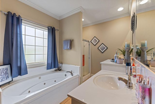 42 Stonegate Dr., Hattiesburg, MS 39402