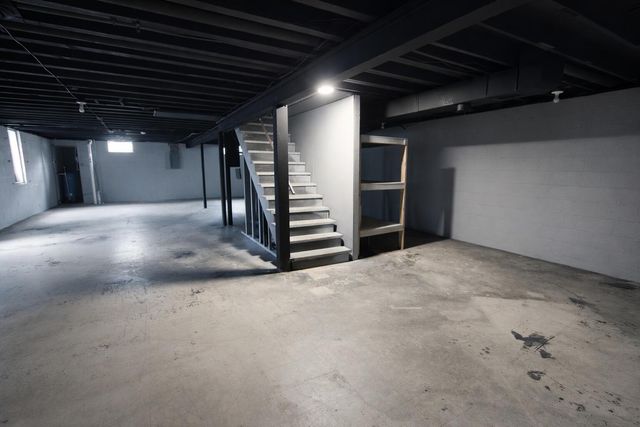 108 Meadowlark Lane, La Porte, IN 46350