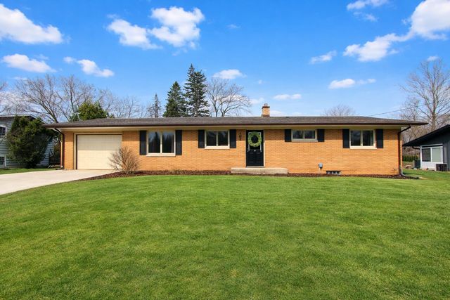 108 Meadowlark Lane, La Porte, IN 46350