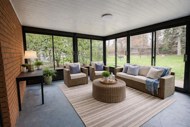 108 Meadowlark Lane, La Porte, IN 46350