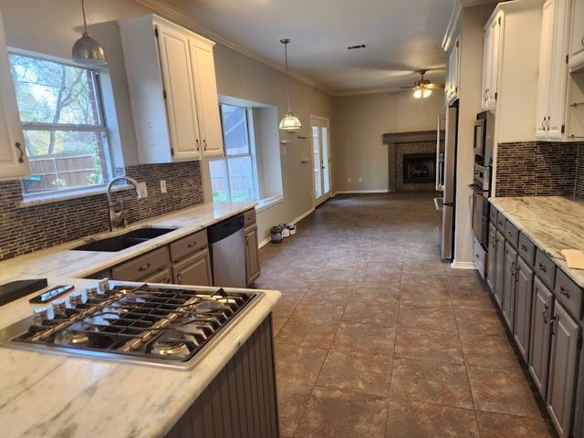 3316 Sir Stewart Circle, Grand Prairie, TX 75052