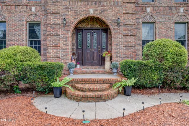 427 Chesterfield Drive, Kingsport, TN 37663