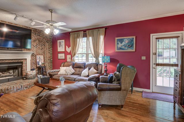 427 Chesterfield Drive, Kingsport, TN 37663