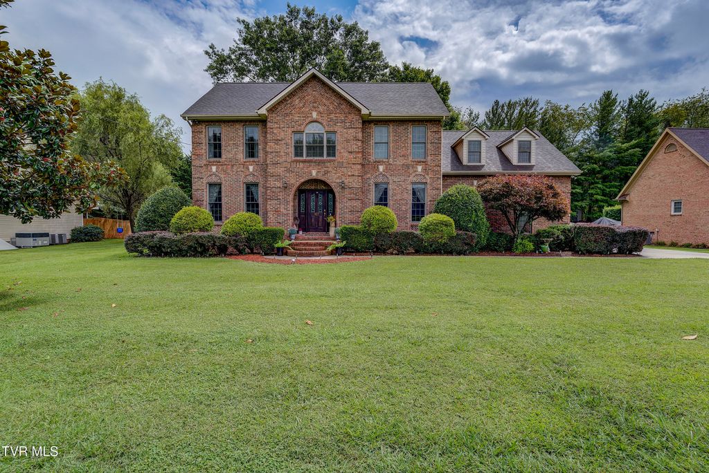 427 Chesterfield Drive, Kingsport, TN 37663