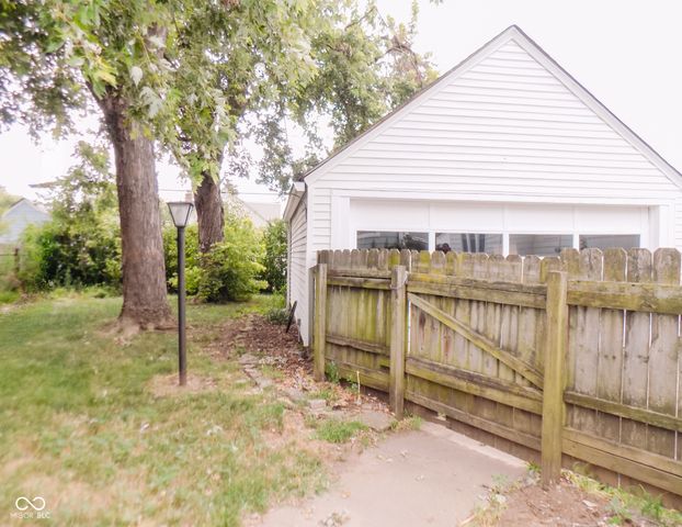 1701 N Lynhurst Drive, Indianapolis, IN 46224