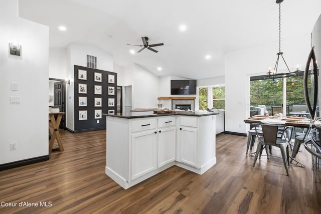 952 N RUTLEDGE CT, Coeur D'alene, ID 83814