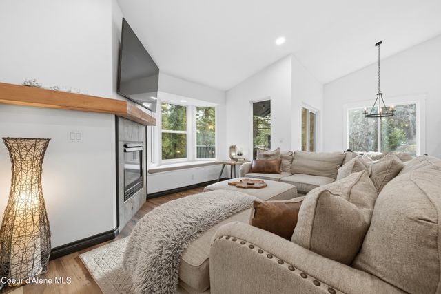 952 N RUTLEDGE CT, Coeur D'alene, ID 83814