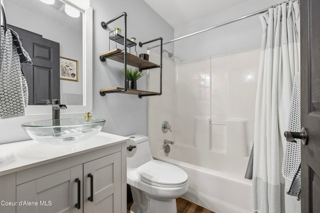 952 N RUTLEDGE CT, Coeur D'alene, ID 83814