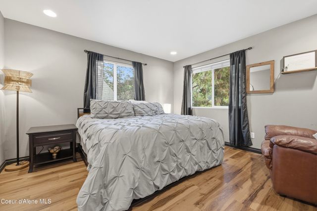 952 N RUTLEDGE CT, Coeur D'alene, ID 83814