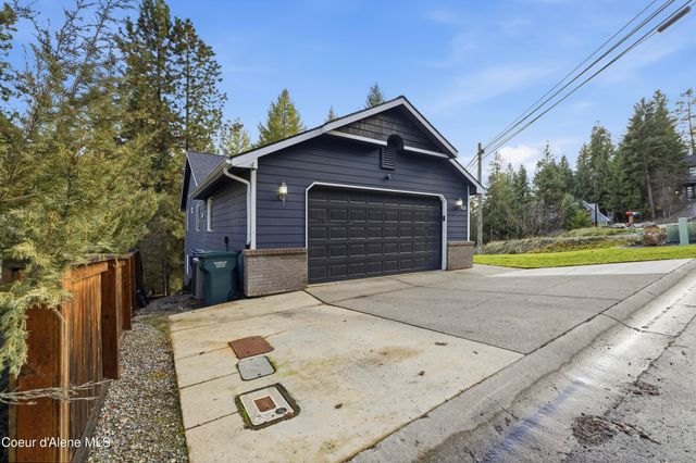 952 N RUTLEDGE CT, Coeur D'alene, ID 83814
