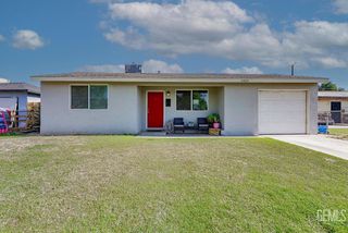 1016 Meredith Drive, Bakersfield, CA 93304