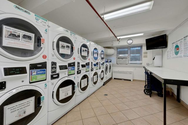 640 W 231st St Apt 7E, New York City, NY 10463