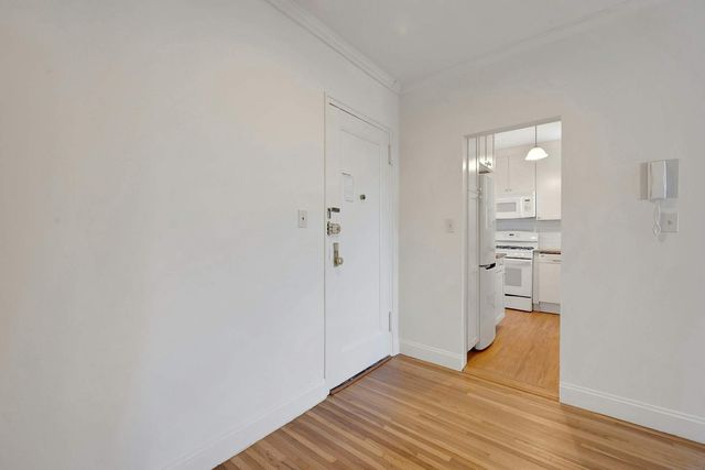 640 W 231st St Apt 7E, New York City, NY 10463