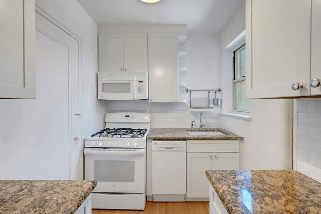 640 W 231st St Apt 7E, New York City, NY 10463