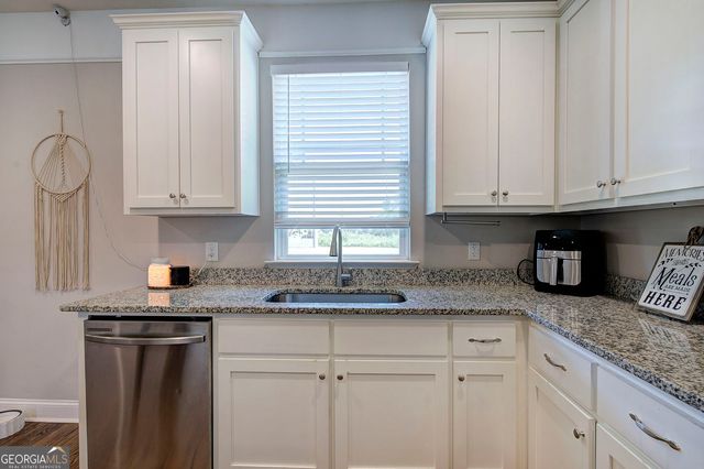 327 Larkspur Drive SW, Calhoun, GA 30701