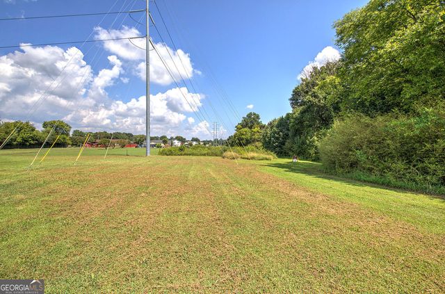 327 Larkspur Drive SW, Calhoun, GA 30701