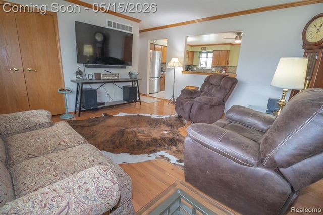 35340 Florence Street, Westland, MI 48185