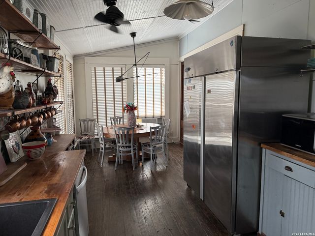 191 SUNSHINE LN, New Braunfels, TX 78130