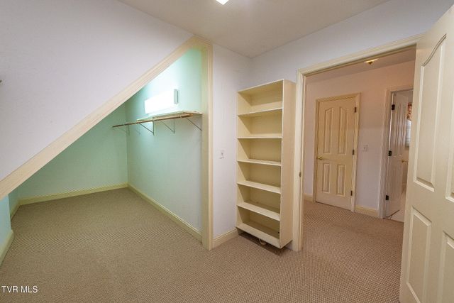 1009 Bard Lane, Kingsport, TN 37660