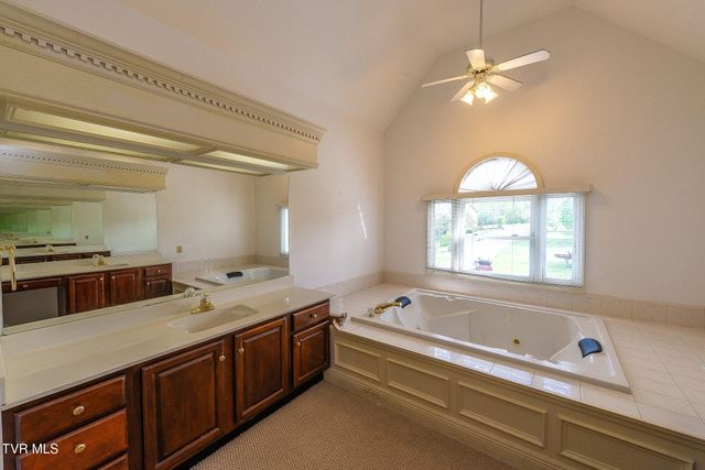 1009 Bard Lane, Kingsport, TN 37660