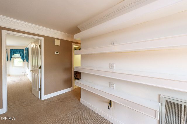 1009 Bard Lane, Kingsport, TN 37660