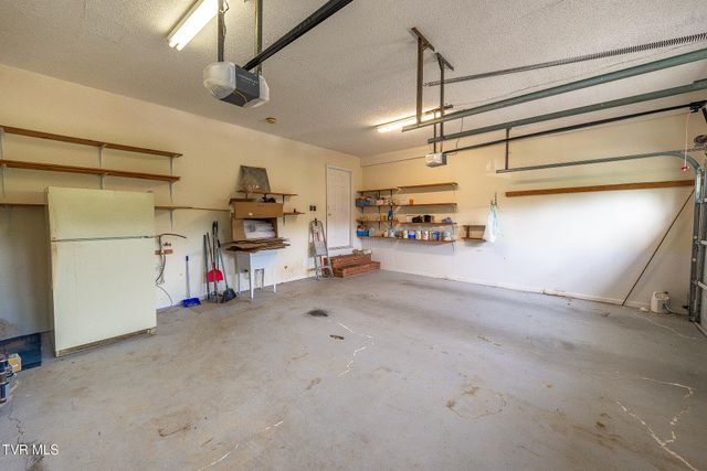 1009 Bard Lane, Kingsport, TN 37660