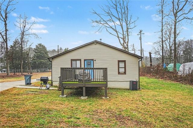 3450 W County Line Road, Douglasville, GA 30135