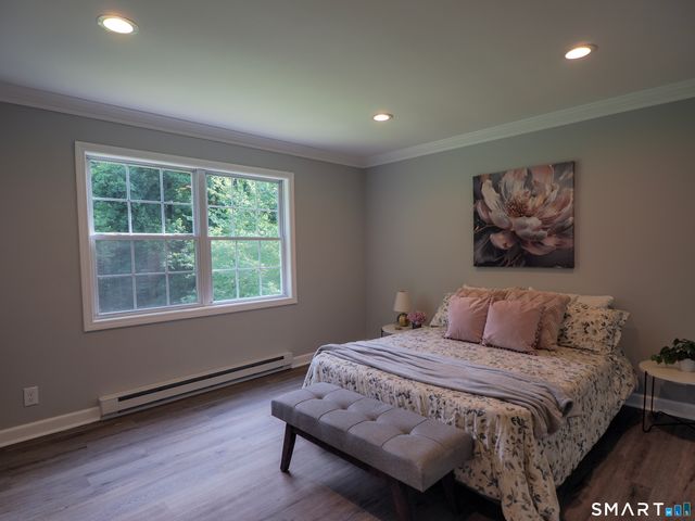78 Venice Avenue, Waterbury, CT 06708