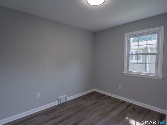 78 Venice Avenue, Waterbury, CT 06708