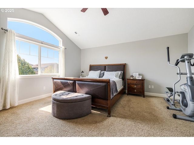 2216 Ne 158TH St, Vancouver, WA 98686