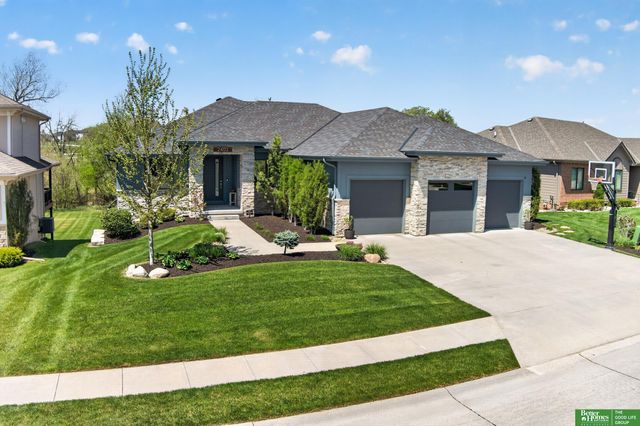 2402 N 179 Street, Omaha, NE 68116
