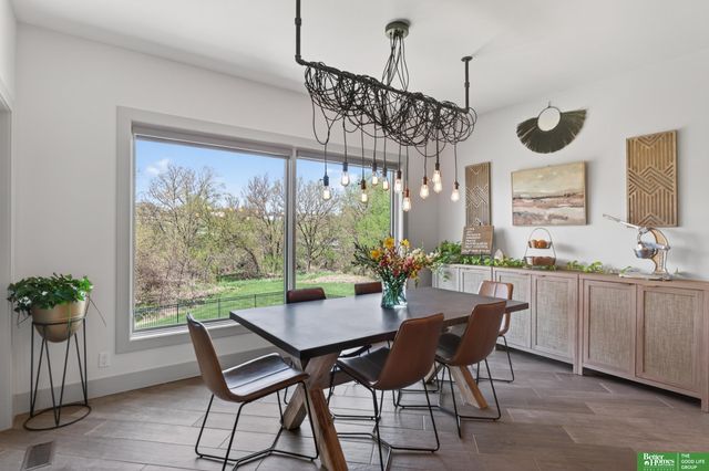 2402 N 179 Street, Omaha, NE 68116