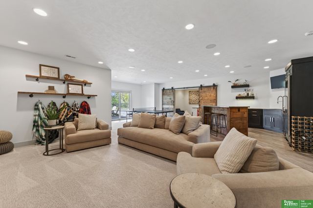 2402 N 179 Street, Omaha, NE 68116