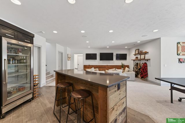 2402 N 179 Street, Omaha, NE 68116