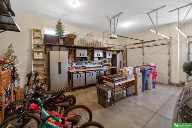 2402 N 179 Street, Omaha, NE 68116