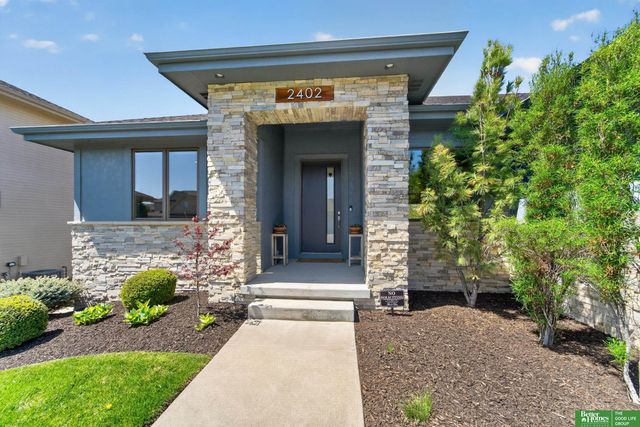 2402 N 179 Street, Omaha, NE 68116