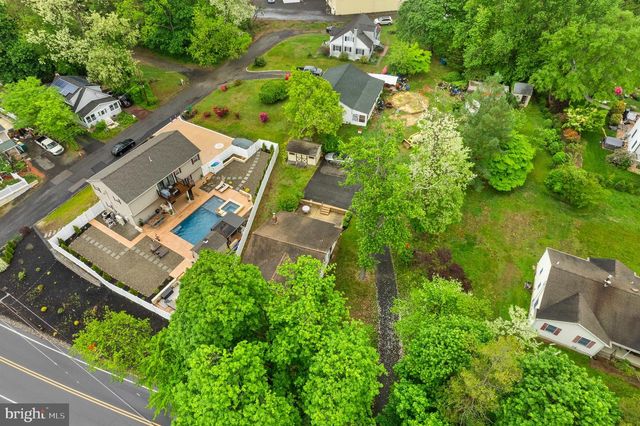 4400 NEWPORTVILLE ROAD, Levittown, PA 19056