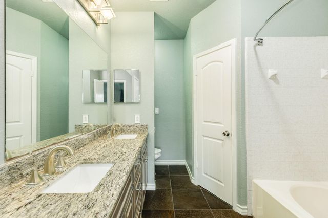 114 Cacao Street, Lake Jackson, TX 77566