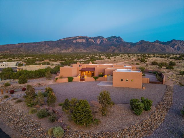35 Apache Mesa Road, Placitas, NM 87043