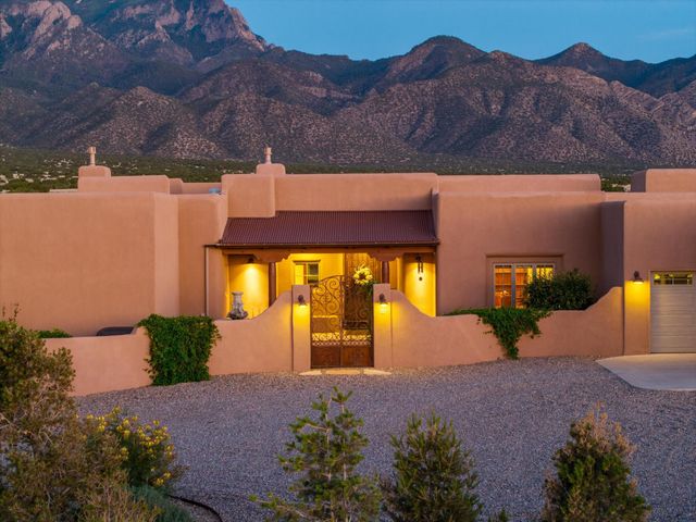 35 Apache Mesa Road, Placitas, NM 87043
