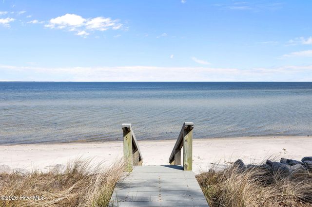 486 Sandy Point Drive, Beaufort, NC 28516