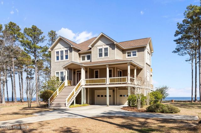 486 Sandy Point Drive, Beaufort, NC 28516