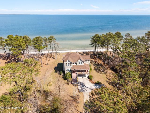 486 Sandy Point Drive, Beaufort, NC 28516