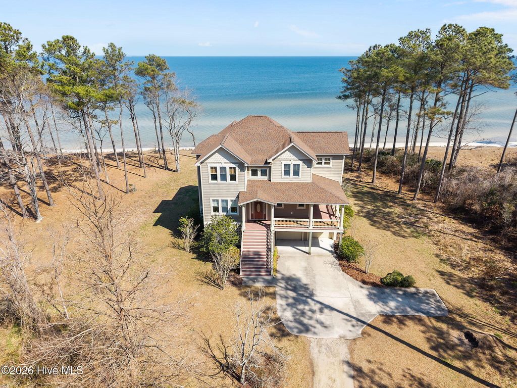 486 Sandy Point Drive, Beaufort, NC 28516