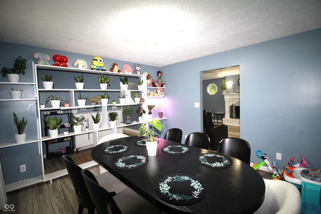 1055 Meridian Meadows Court, Greenwood, IN 46142