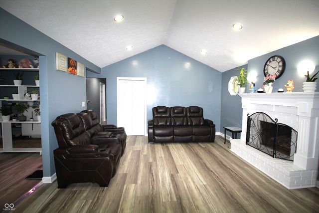 1055 Meridian Meadows Court, Greenwood, IN 46142