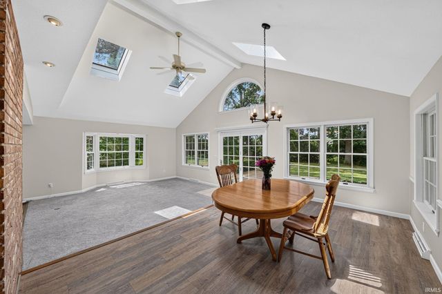 56039 Rio Lindo Drive, Elkhart, IN 46514