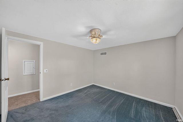 56039 Rio Lindo Drive, Elkhart, IN 46514