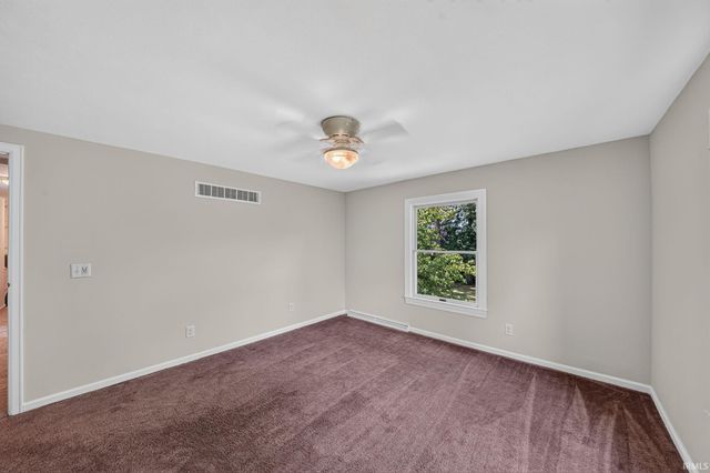 56039 Rio Lindo Drive, Elkhart, IN 46514