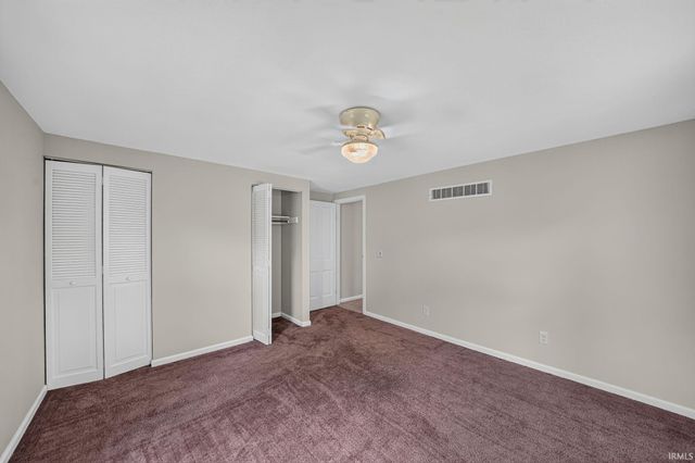56039 Rio Lindo Drive, Elkhart, IN 46514